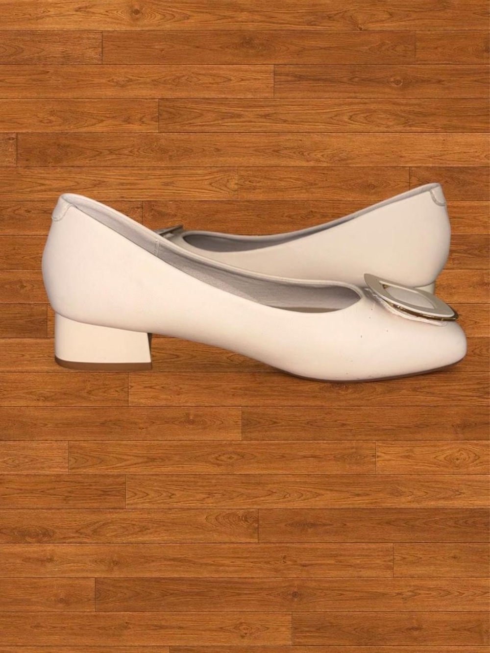 Women's Low-Heel Ballet Flats with Gold Buckle